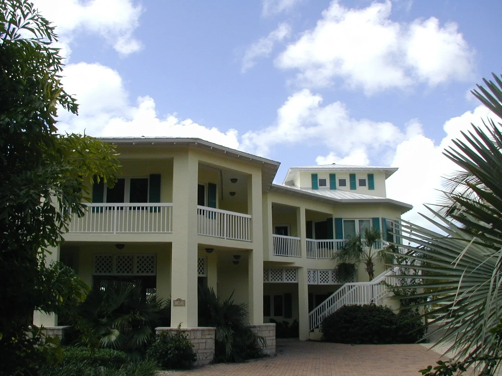 Kaplan Beach House — image
